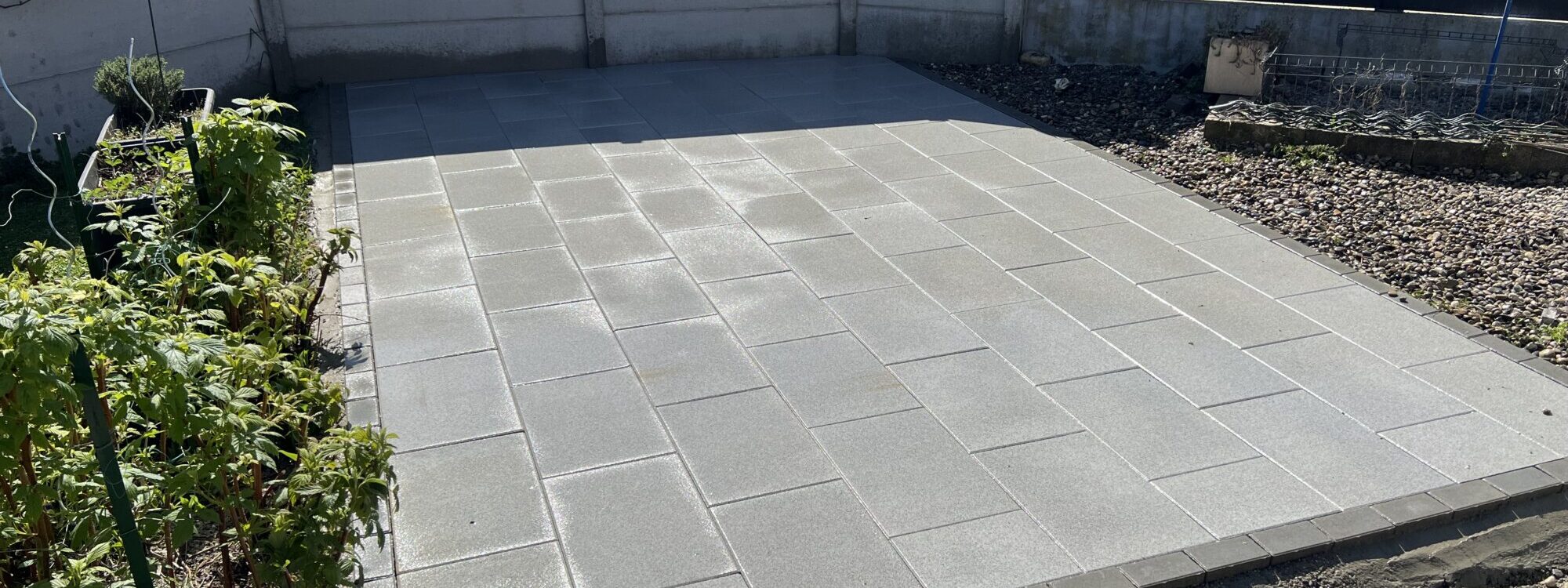 Chantier Sierentz &#8211; pose dalle béton 40-60 sur gravier Saint-Louis