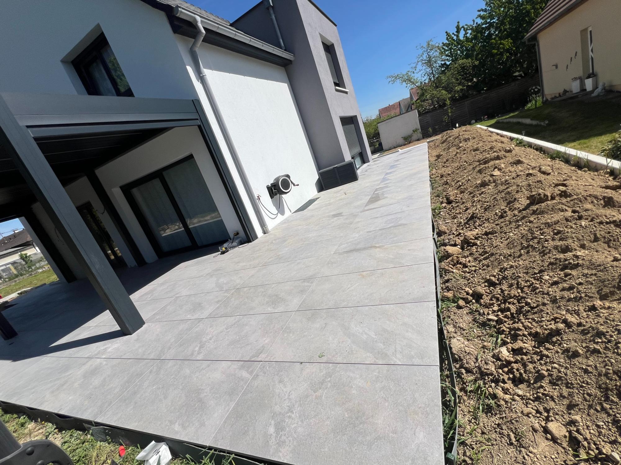 R&eacute;alisation d&rsquo;une pose de carrelage sur plots Wittenheim